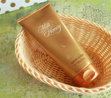 Oriflame Milk & Honey Gold Smoothing Sugar Scrub – 200ml | Gentle Exfoliation & Radiant Skin